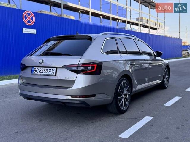 Серый Рено Премиум, объемом двигателя 0 л и пробегом 900 тыс. км за 10500 $, фото 2 на Automoto.ua