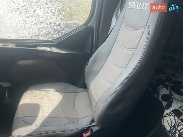 Серый Рено Премиум, объемом двигателя 0 л и пробегом 900 тыс. км за 10500 $, фото 45 на Automoto.ua