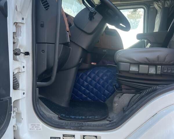 Серый Рено Премиум, объемом двигателя 0 л и пробегом 900 тыс. км за 10500 $, фото 33 на Automoto.ua