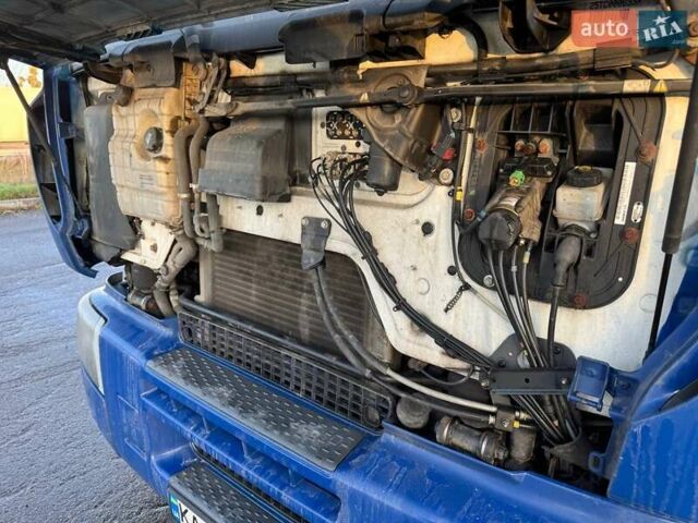 Синий Рено Премиум, объемом двигателя 10.8 л и пробегом 454 тыс. км за 45000 $, фото 3 на Automoto.ua