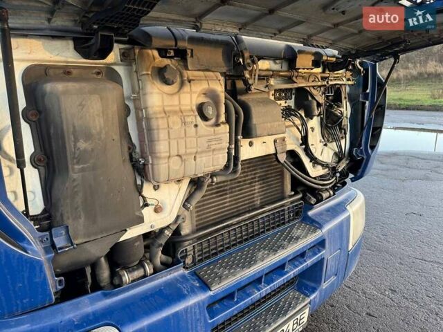 Синий Рено Премиум, объемом двигателя 10.8 л и пробегом 454 тыс. км за 45000 $, фото 2 на Automoto.ua