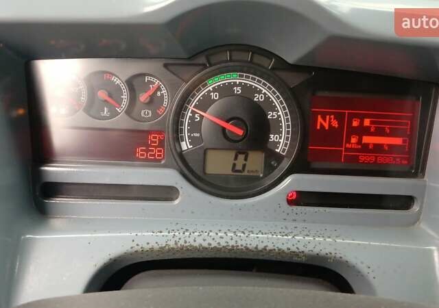 Синий Рено Премиум, объемом двигателя 10.84 л и пробегом 999 тыс. км за 9999 $, фото 2 на Automoto.ua