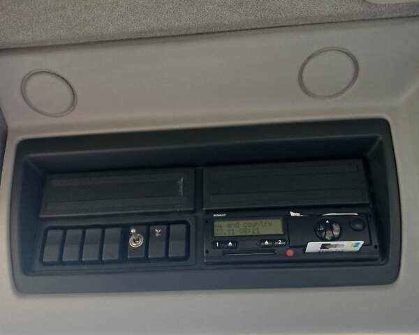 Зеленый Рено Премиум, объемом двигателя 10.84 л и пробегом 640 тыс. км за 31500 $, фото 13 на Automoto.ua