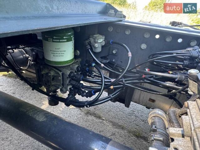 Зеленый Рено Премиум, объемом двигателя 10.85 л и пробегом 794 тыс. км за 17500 $, фото 12 на Automoto.ua