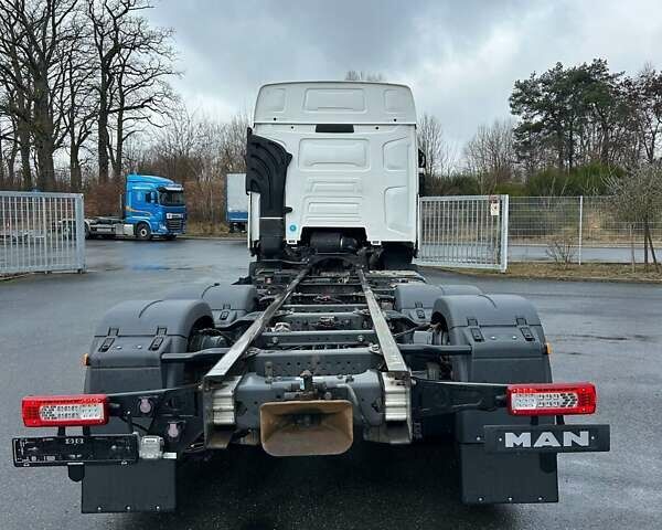 Белый Рено Range T, объемом двигателя 12.8 л и пробегом 108 тыс. км за 85183 $, фото 6 на Automoto.ua