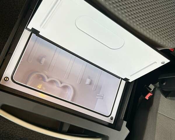 Белый Рено Range T, объемом двигателя 12.8 л и пробегом 108 тыс. км за 85183 $, фото 20 на Automoto.ua