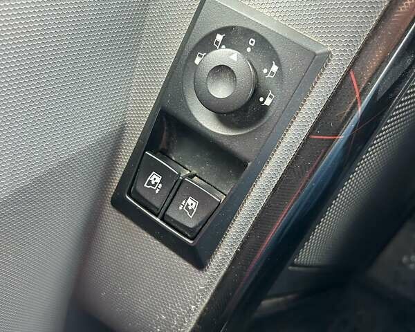 Белый Рено Range T, объемом двигателя 12.8 л и пробегом 108 тыс. км за 85183 $, фото 17 на Automoto.ua
