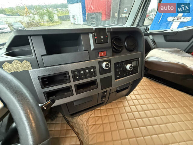 Белый Рено Range T, объемом двигателя 10.8 л и пробегом 750 тыс. км за 19999 $, фото 32 на Automoto.ua