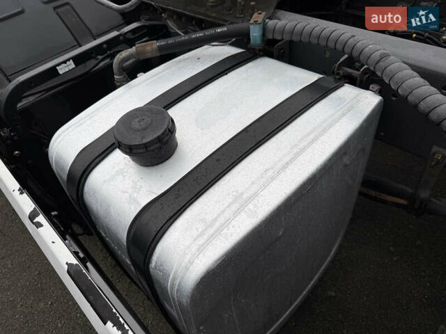 Белый Рено Range T, объемом двигателя 10.8 л и пробегом 750 тыс. км за 19999 $, фото 17 на Automoto.ua