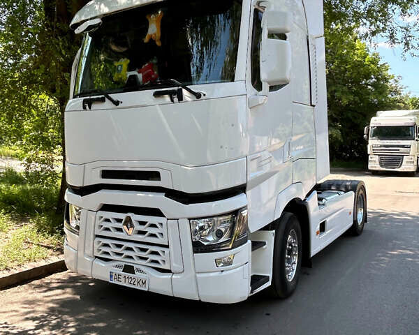 Белый Рено Range T, объемом двигателя 12.78 л и пробегом 1 тыс. км за 29900 $, фото 7 на Automoto.ua