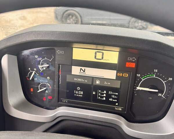 Білий Рено Range T, об'ємом двигуна 10.84 л та пробігом 830 тис. км за 17500 $, фото 11 на Automoto.ua