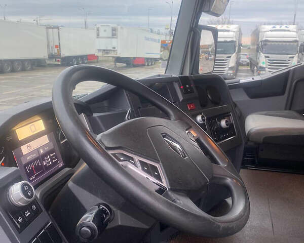 Білий Рено Range T, об'ємом двигуна 0 л та пробігом 687 тис. км за 26157 $, фото 17 на Automoto.ua