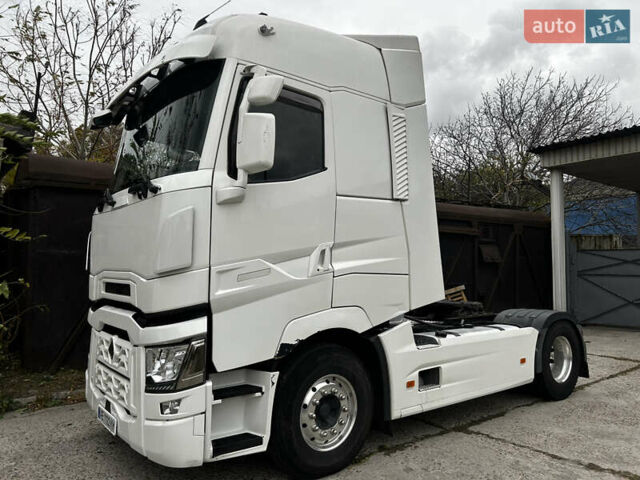 Белый Рено Range T, объемом двигателя 12.78 л и пробегом 1 тыс. км за 29900 $, фото 1 на Automoto.ua