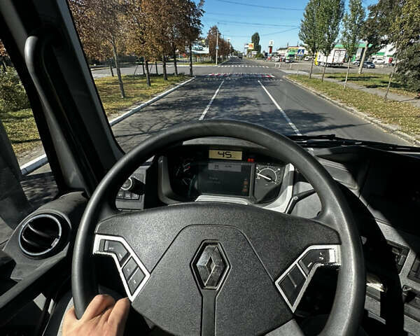 Білий Рено Range T, об'ємом двигуна 10.8 л та пробігом 900 тис. км за 17500 $, фото 22 на Automoto.ua
