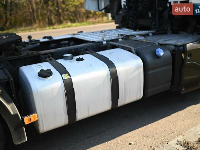 Белый Рено Range T, объемом двигателя 10.84 л и пробегом 968 тыс. км за 20000 $, фото 13 на Automoto.ua