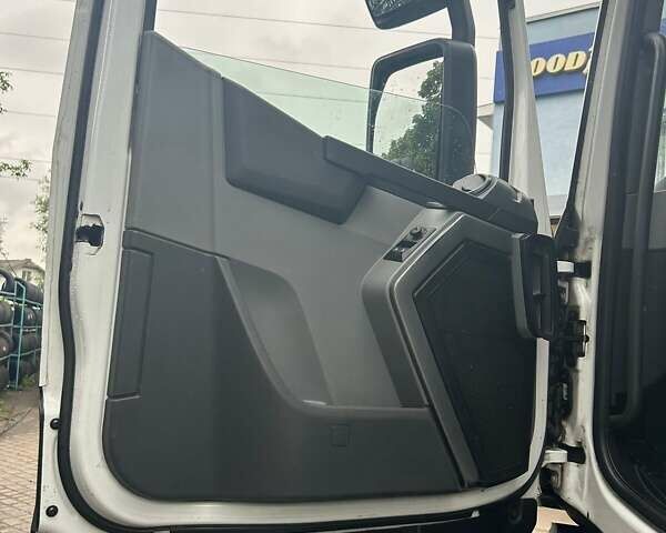 Белый Рено Range T, объемом двигателя 10.84 л и пробегом 7 тыс. км за 22000 $, фото 13 на Automoto.ua