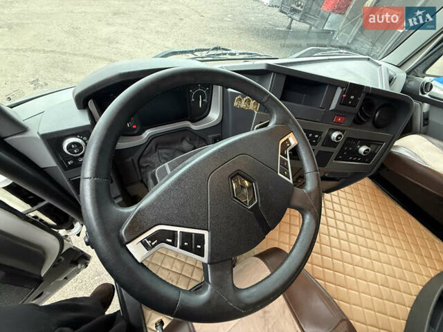 Белый Рено Range T, объемом двигателя 10.8 л и пробегом 750 тыс. км за 19999 $, фото 31 на Automoto.ua