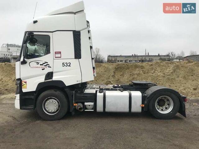 Білий Рено Range T, об'ємом двигуна 10.8 л та пробігом 730 тис. км за 29194 $, фото 1 на Automoto.ua