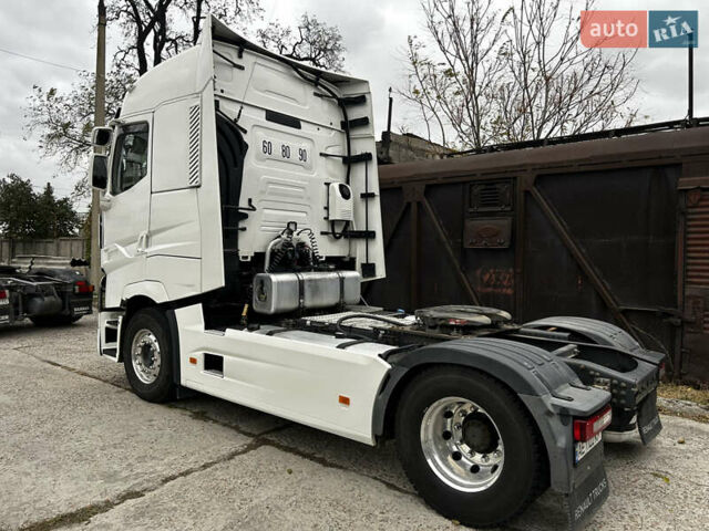 Белый Рено Range T, объемом двигателя 12.78 л и пробегом 1 тыс. км за 29900 $, фото 4 на Automoto.ua
