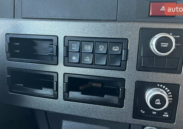 Білий Рено Range T, об'ємом двигуна 10.8 л та пробігом 777 тис. км за 29000 $, фото 56 на Automoto.ua