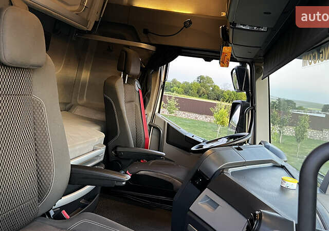 Белый Рено Range T, объемом двигателя 10.8 л и пробегом 777 тыс. км за 29800 $, фото 44 на Automoto.ua