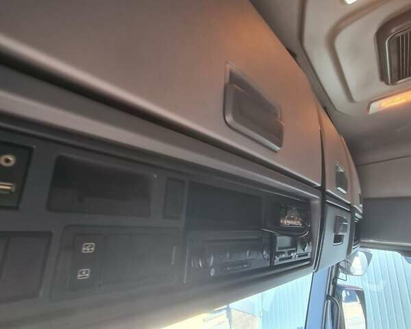 Белый Рено Range T, объемом двигателя 10.8 л и пробегом 740 тыс. км за 28000 $, фото 17 на Automoto.ua