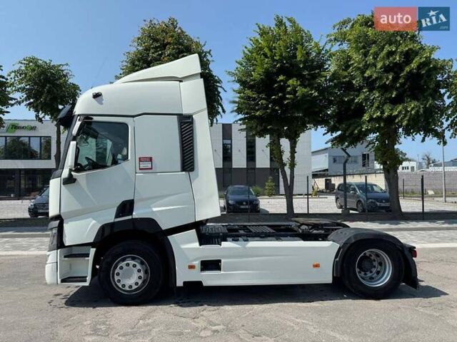 Белый Рено Range T, объемом двигателя 10.8 л и пробегом 900 тыс. км за 23999 $, фото 3 на Automoto.ua