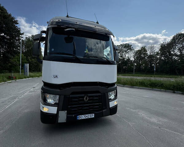 Білий Рено Range T, об'ємом двигуна 12.8 л та пробігом 797 тис. км за 23999 $, фото 3 на Automoto.ua