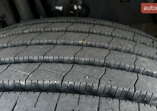 Белый Рено Range T, объемом двигателя 10.8 л и пробегом 777 тыс. км за 29800 $, фото 19 на Automoto.ua