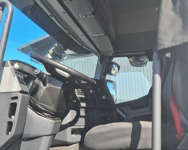 Белый Рено Range T, объемом двигателя 10.8 л и пробегом 740 тыс. км за 28000 $, фото 23 на Automoto.ua