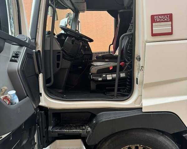 Білий Рено Range T, об'ємом двигуна 10.8 л та пробігом 110 тис. км за 17500 $, фото 4 на Automoto.ua