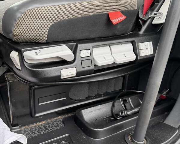 Білий Рено Range T, об'ємом двигуна 11 л та пробігом 700 тис. км за 18000 $, фото 21 на Automoto.ua