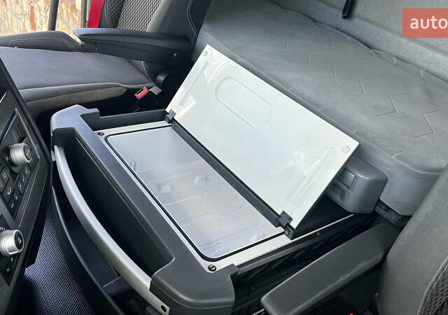 Белый Рено Range T, объемом двигателя 10.8 л и пробегом 777 тыс. км за 29800 $, фото 49 на Automoto.ua