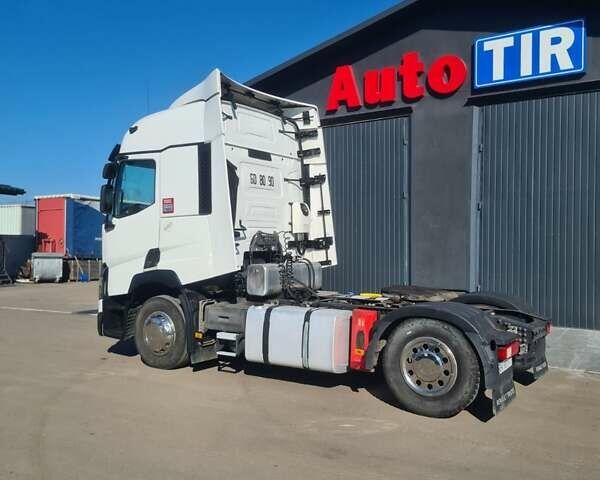 Белый Рено Range T, объемом двигателя 10.8 л и пробегом 740 тыс. км за 28000 $, фото 25 на Automoto.ua