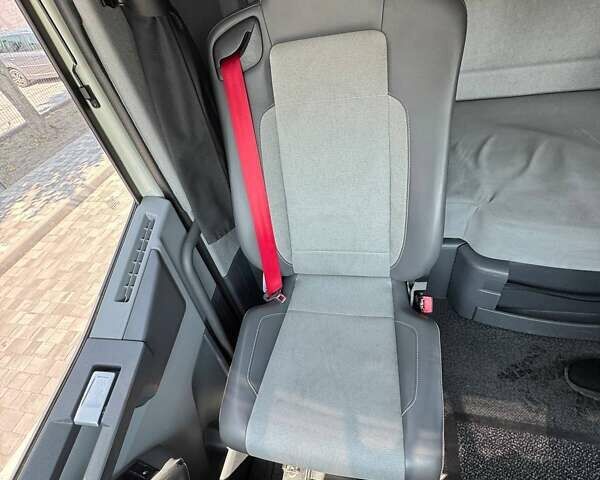 Белый Рено Range T, объемом двигателя 10.8 л и пробегом 900 тыс. км за 23999 $, фото 22 на Automoto.ua