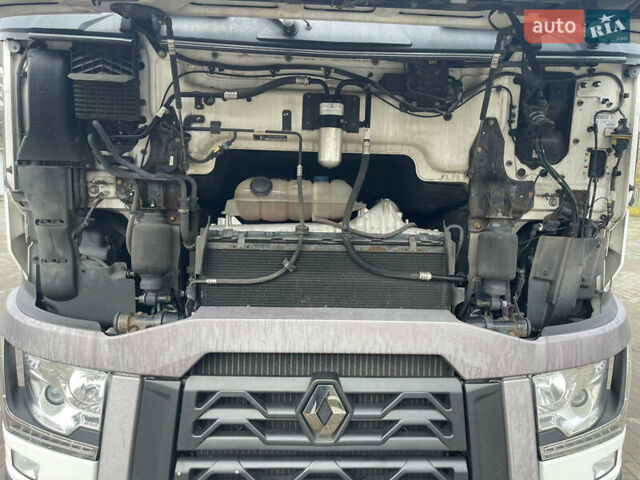 Белый Рено Range T, объемом двигателя 12.9 л и пробегом 750 тыс. км за 29450 $, фото 22 на Automoto.ua