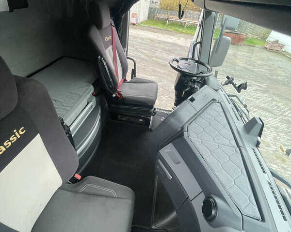 Белый Рено Range T, объемом двигателя 12.9 л и пробегом 750 тыс. км за 29450 $, фото 34 на Automoto.ua