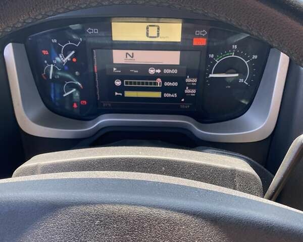 Білий Рено Range T, об'ємом двигуна 12.8 л та пробігом 850 тис. км за 52000 $, фото 30 на Automoto.ua