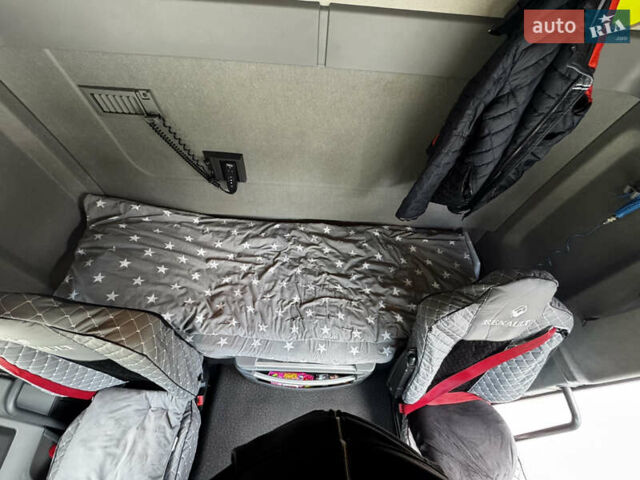 Білий Рено Range T, об'ємом двигуна 12.8 л та пробігом 797 тис. км за 23999 $, фото 12 на Automoto.ua