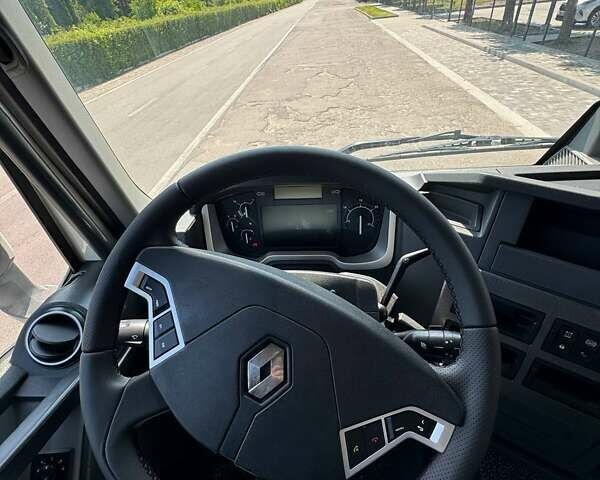 Белый Рено Range T, объемом двигателя 10.8 л и пробегом 900 тыс. км за 23999 $, фото 19 на Automoto.ua