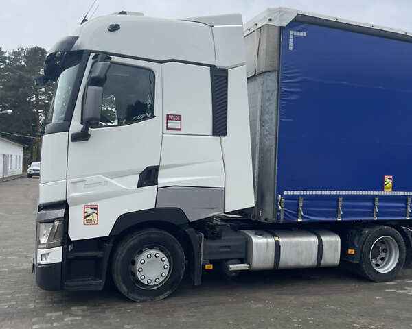 Белый Рено Range T, объемом двигателя 12.9 л и пробегом 750 тыс. км за 29450 $, фото 7 на Automoto.ua