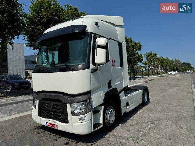Белый Рено Range T, объемом двигателя 10.8 л и пробегом 900 тыс. км за 23999 $, фото 2 на Automoto.ua