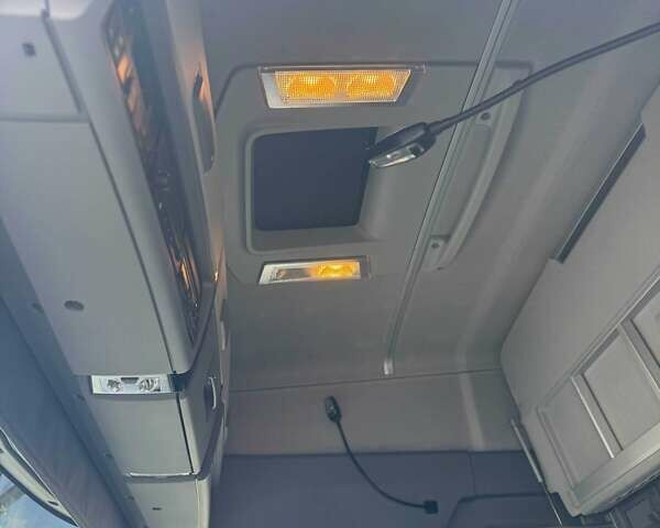 Белый Рено Range T, объемом двигателя 10.8 л и пробегом 850 тыс. км за 21500 $, фото 7 на Automoto.ua