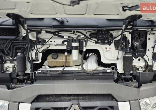 Белый Рено Range T, объемом двигателя 10.84 л и пробегом 740 тыс. км за 19500 $, фото 19 на Automoto.ua