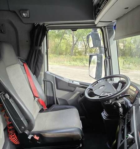 Белый Рено Range T, объемом двигателя 10.84 л и пробегом 740 тыс. км за 19500 $, фото 27 на Automoto.ua