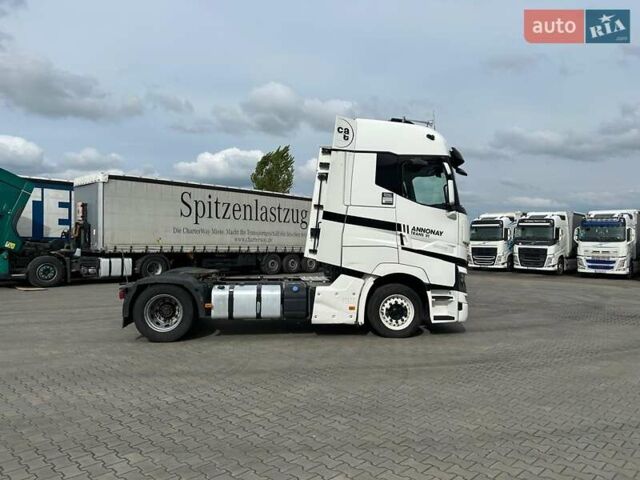 Белый Рено Range T, объемом двигателя 12.9 л и пробегом 965 тыс. км за 24500 $, фото 3 на Automoto.ua