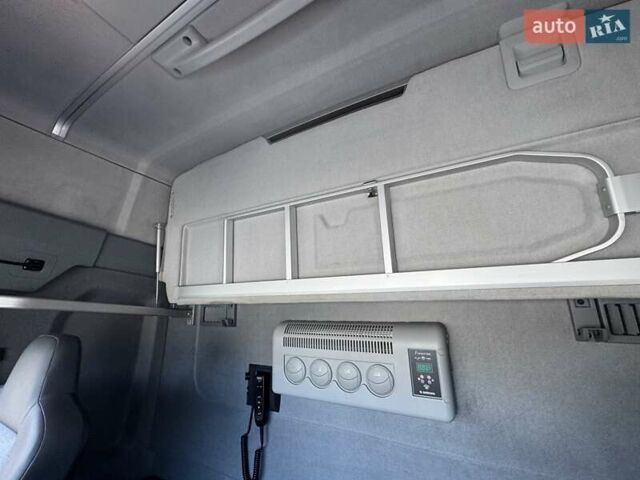 Белый Рено Range T, объемом двигателя 12.9 л и пробегом 910 тыс. км за 25000 $, фото 55 на Automoto.ua