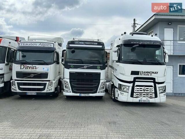 Білий Рено Range T, об'ємом двигуна 12.9 л та пробігом 965 тис. км за 24500 $, фото 2 на Automoto.ua