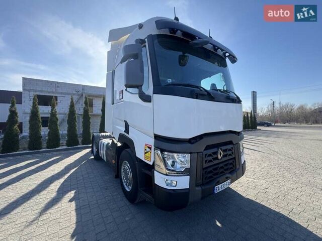 Белый Рено Range T, объемом двигателя 12.9 л и пробегом 910 тыс. км за 25000 $, фото 10 на Automoto.ua