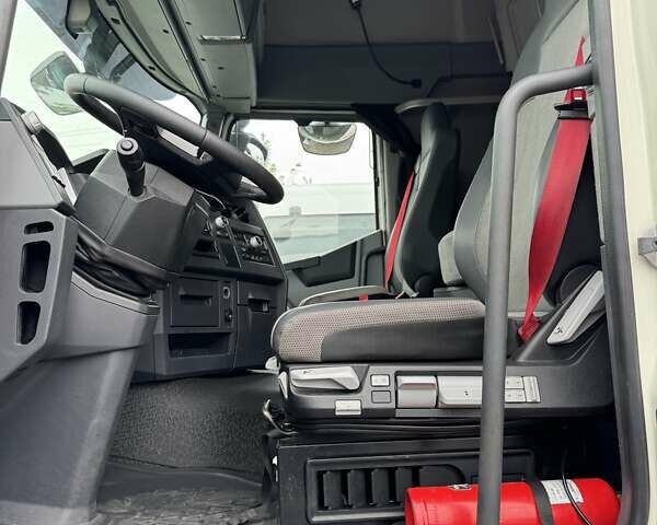 Білий Рено Range T, об'ємом двигуна 10.8 л та пробігом 804 тис. км за 22500 $, фото 19 на Automoto.ua
